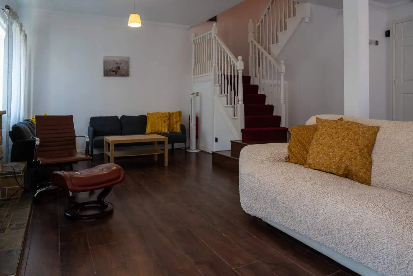 Carlton-House-Three-Bedroom-Holiday-Let-Hazel-Grove-Stockport-18