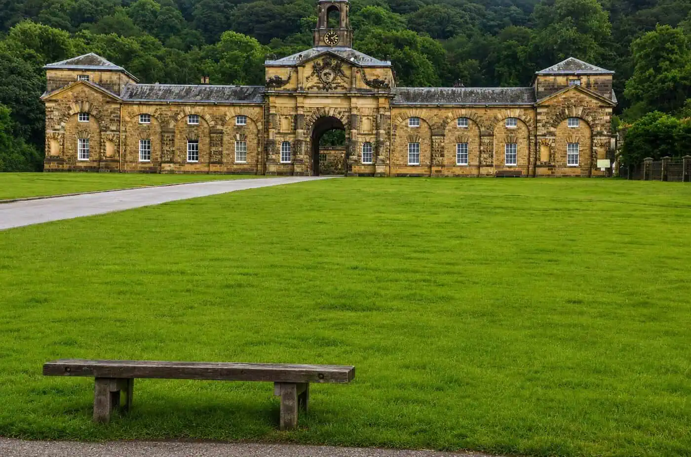 Carlton-House-Chatsworth-1